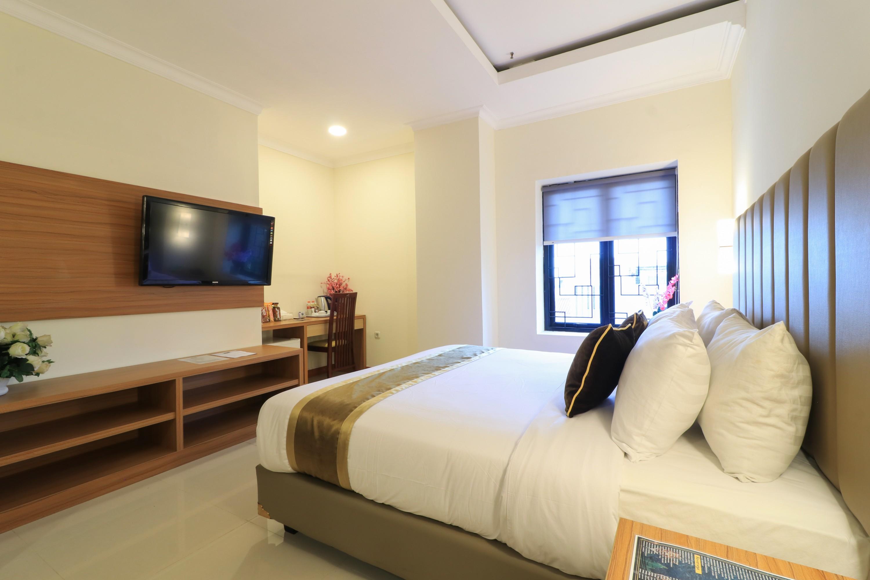 Coins Hotel Джакарта Экстерьер фото