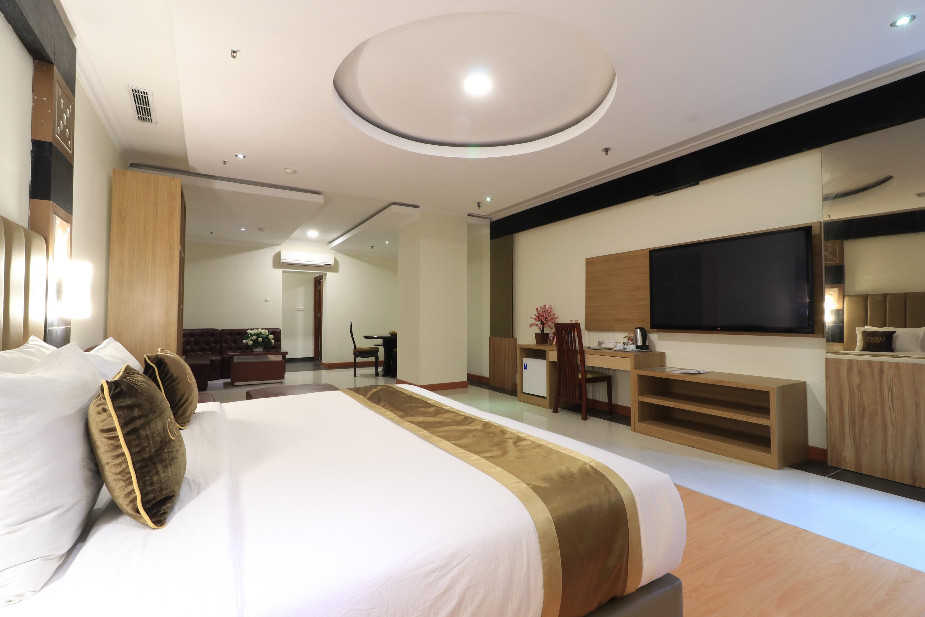 Coins Hotel Джакарта Экстерьер фото